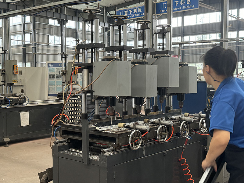 Shiny-Control Technology Develop (Beijing) Co., Ltd. প্রস্তুতকারকের উৎপাদন লাইন