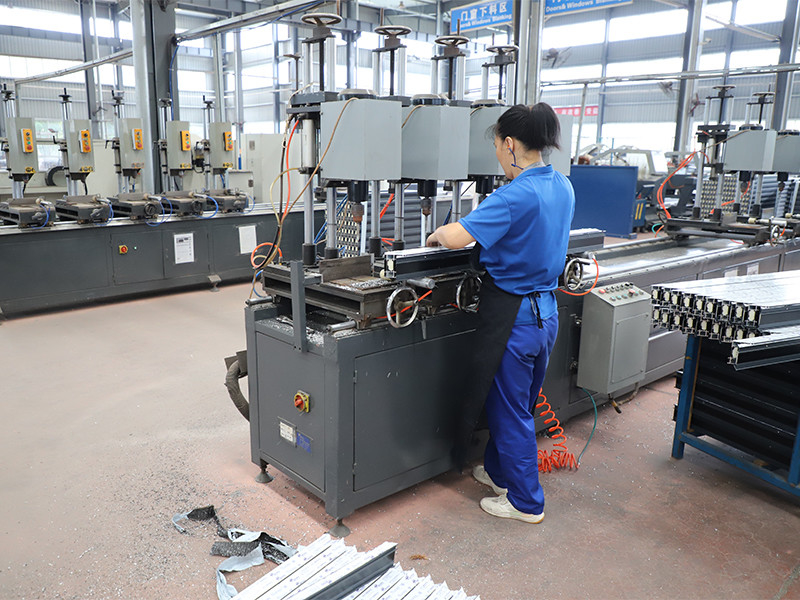 Shiny-Control Technology Develop (Beijing) Co., Ltd. প্রস্তুতকারকের উৎপাদন লাইন